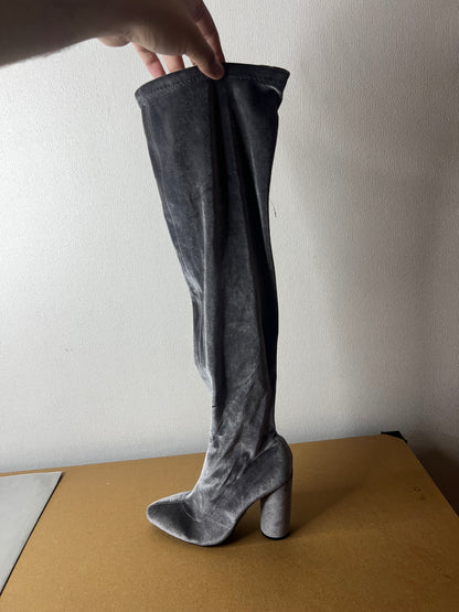 BUCANERA FRH TERCIOPELO GRIS N36