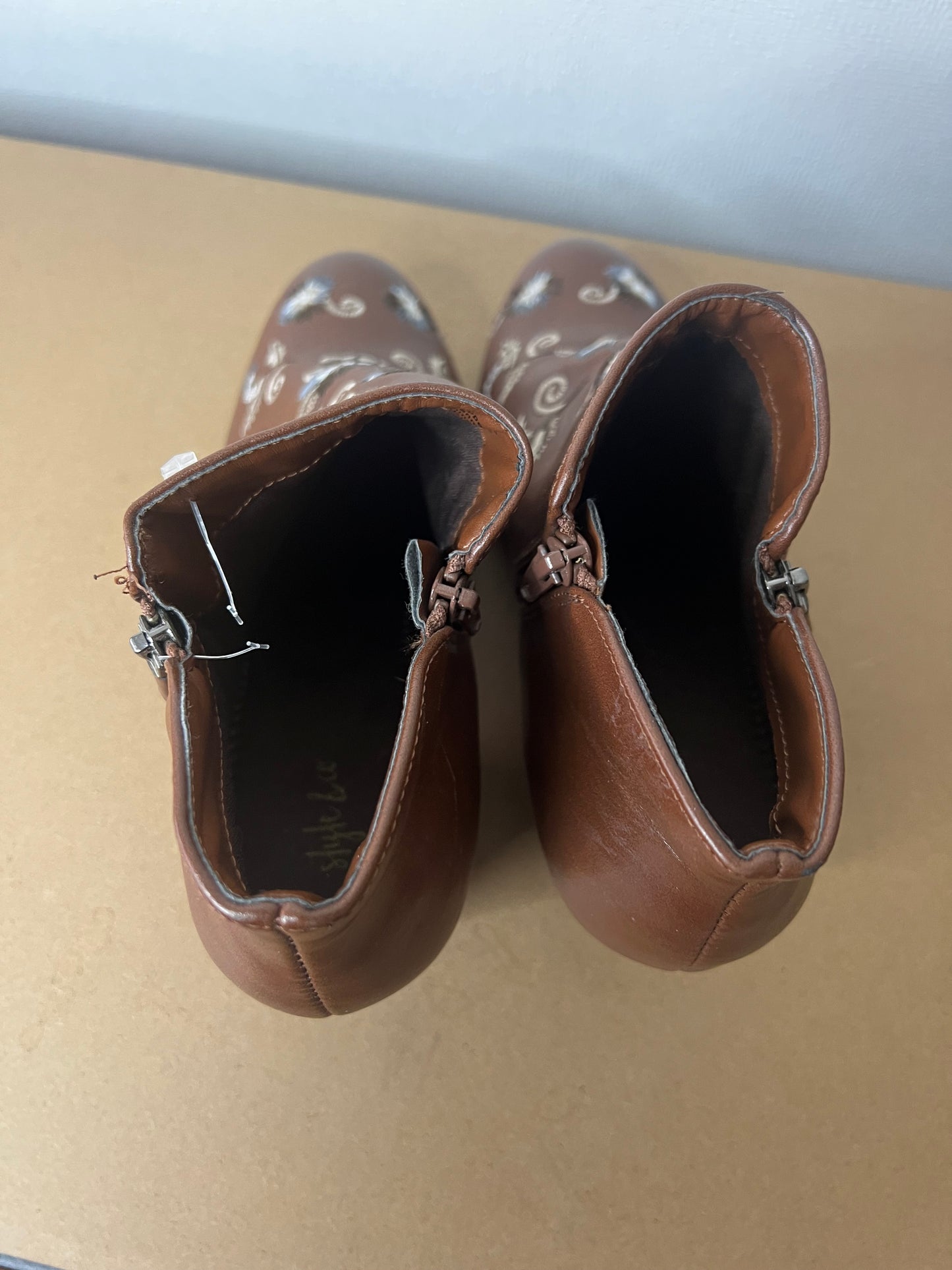 BOTINES STYLE & CO CAFE OSCURO N39