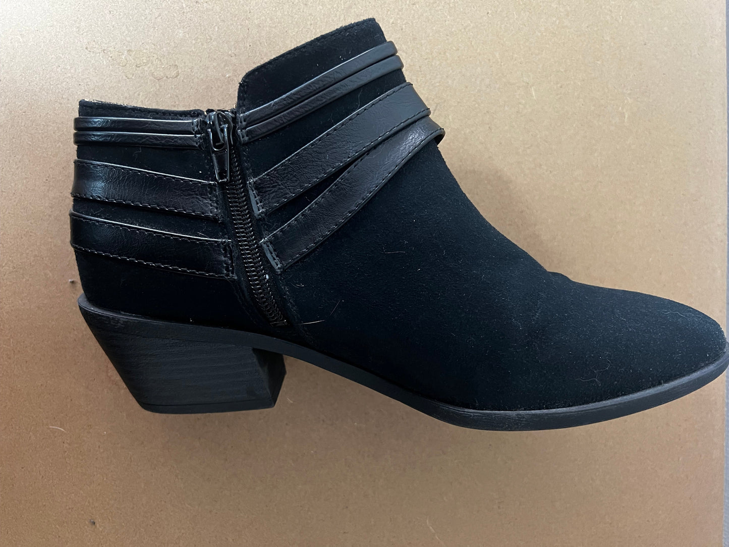 BOTIN GAMUZA LIFESTRIDE NEGRO N39