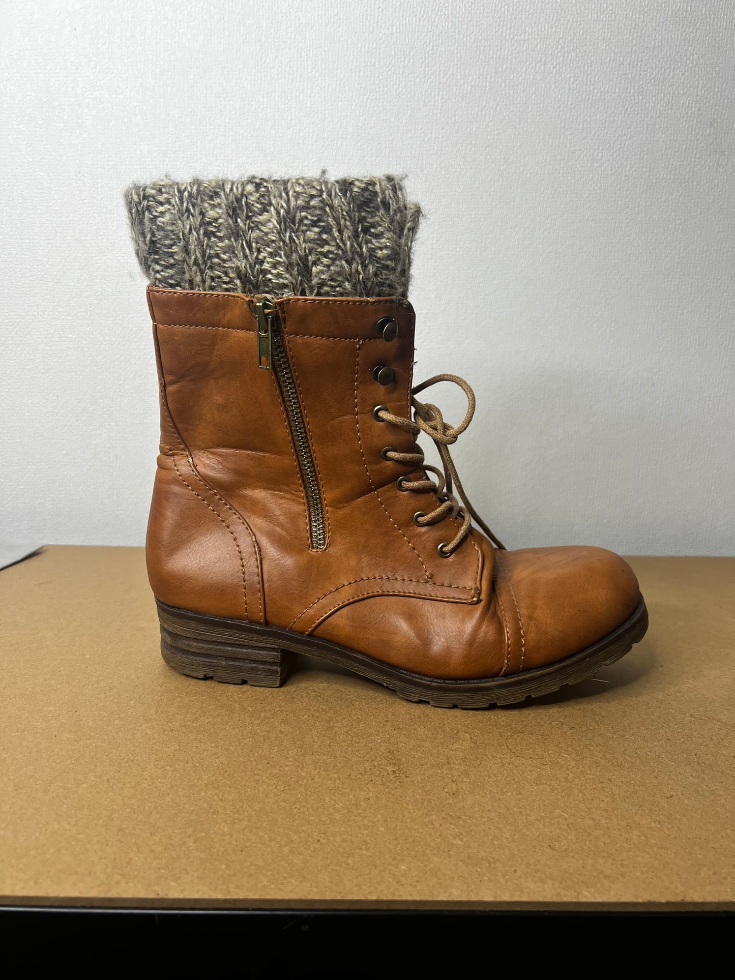BOTIN MARK & MADDUX CAFE N37