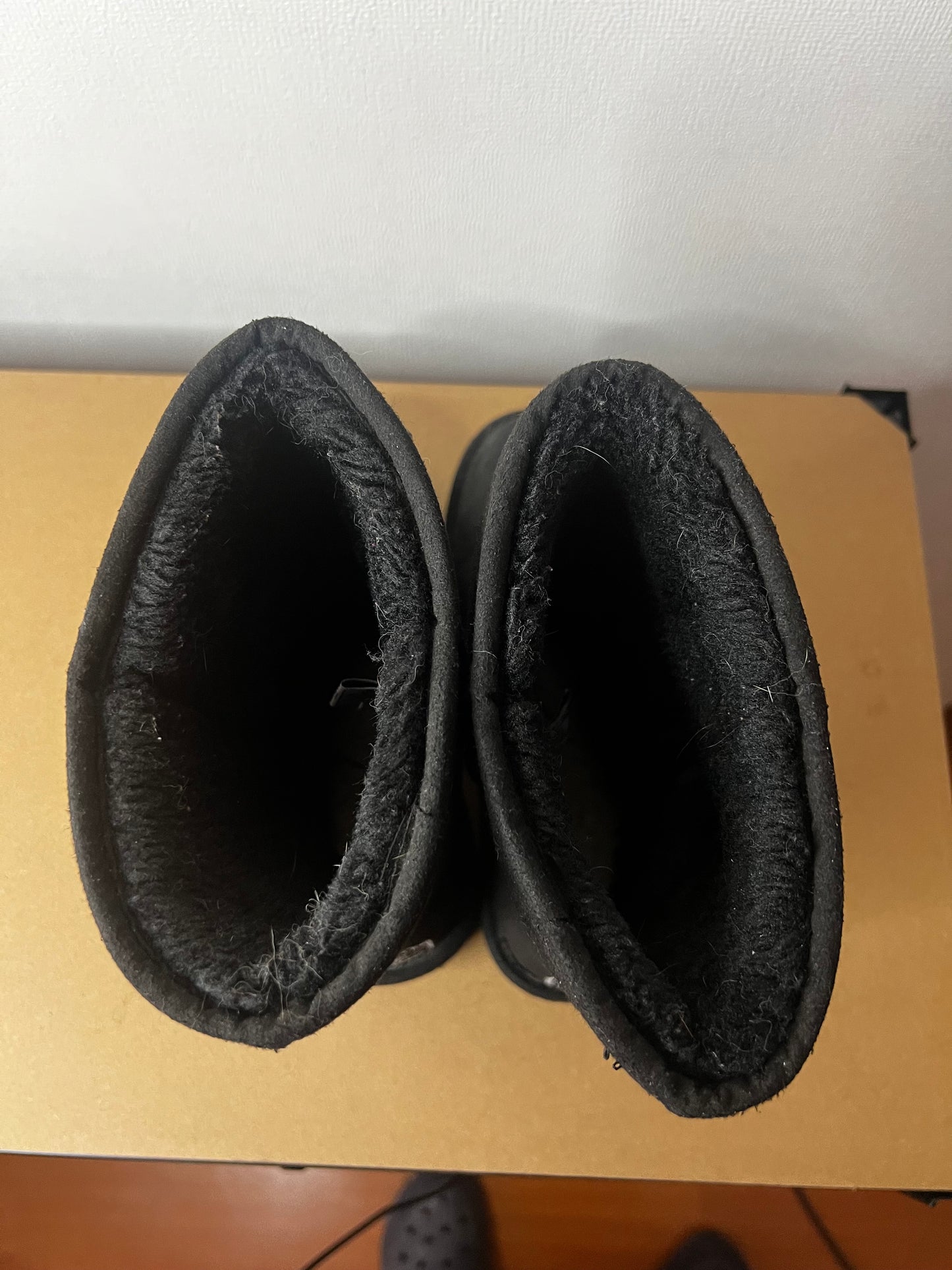 PANTUBOTA BEARPAW NEGRO N39