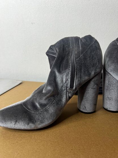 BUCANERA FRH TERCIOPELO GRIS N36
