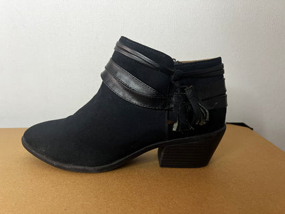 BOTIN GAMUZA LIFESTRIDE NEGRO N39