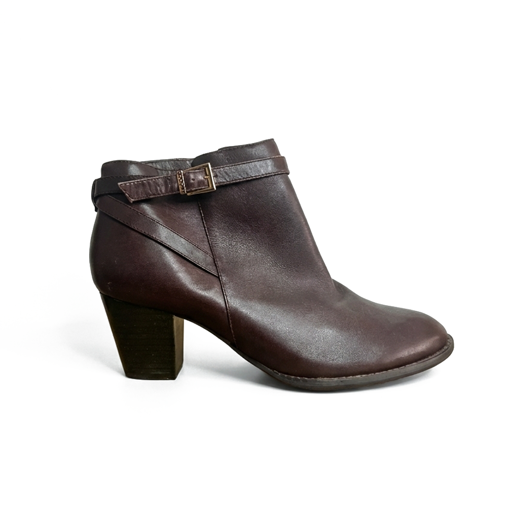 BOTIN CUERO VIONIC CAFE OSCURO N39