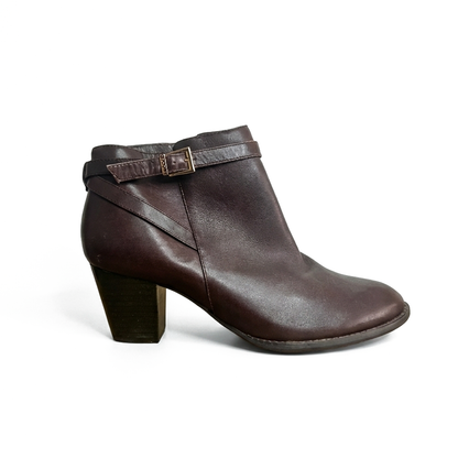 BOTIN CUERO VIONIC CAFE OSCURO N39
