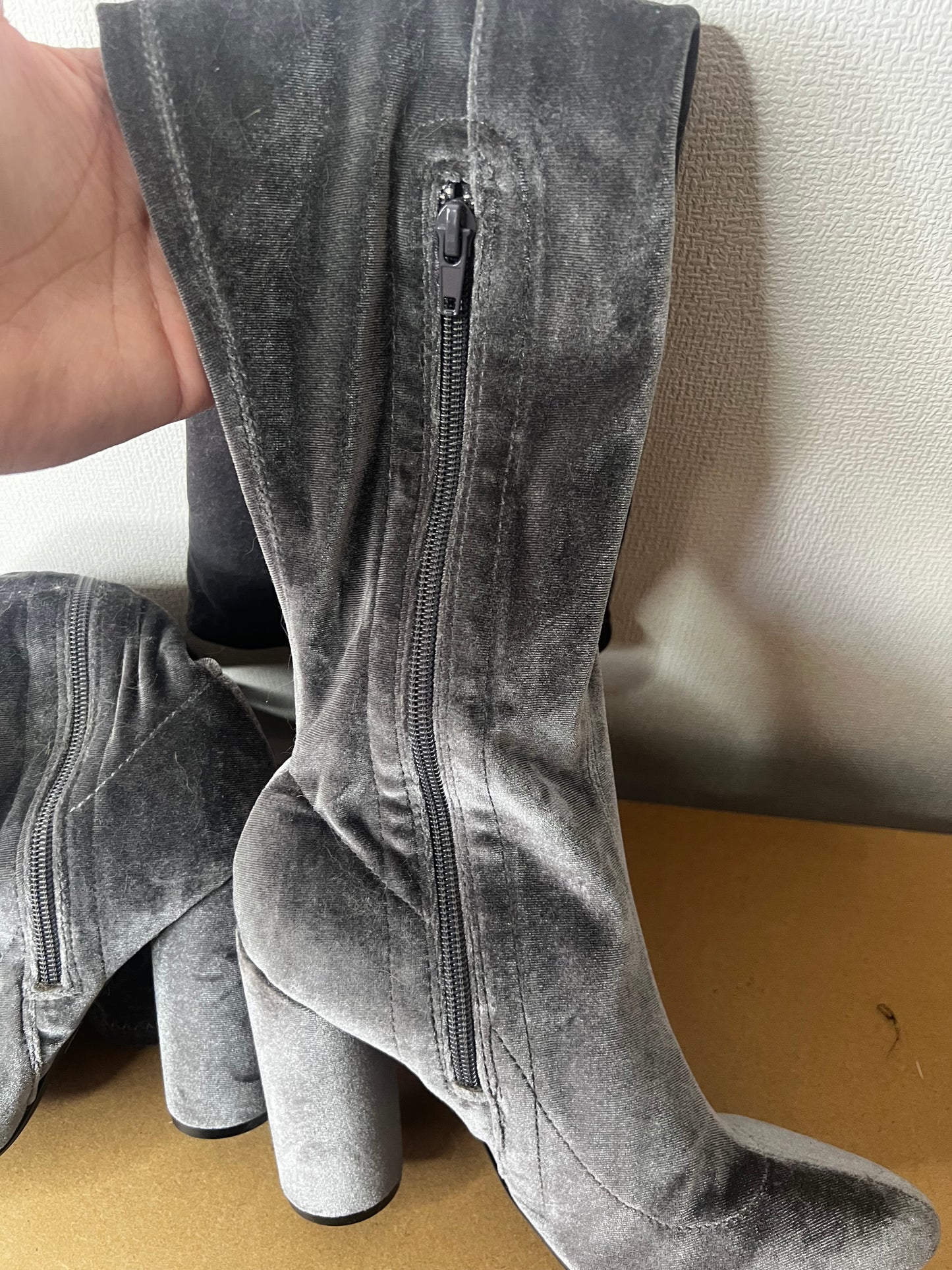 BUCANERA FRH TERCIOPELO GRIS N36